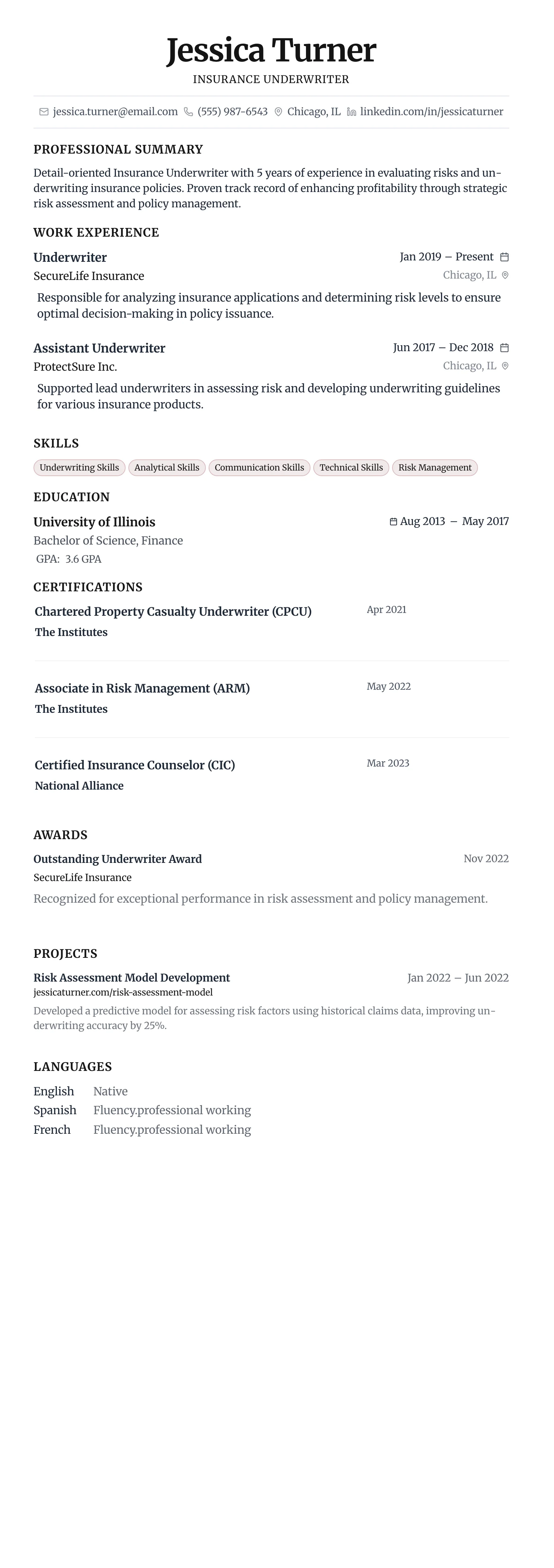 Minimalist Centered template preview